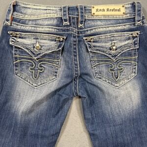 JEANS Rock Revival Women's 30 Celine Embellished Pocket Flaps Capri